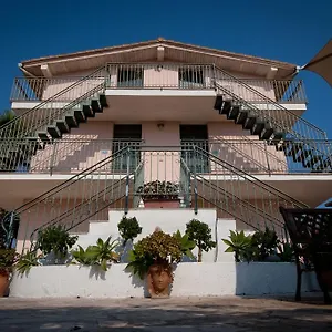 La Casa Del Mito Marina di Modica